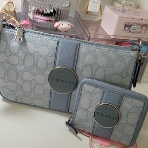 Coach Lonnie Baguette Shoulder bag wallet set in Blue